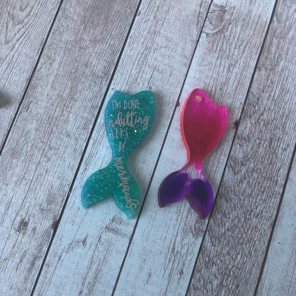 ๐ฅMermaid keychains - Picture 3 of 3